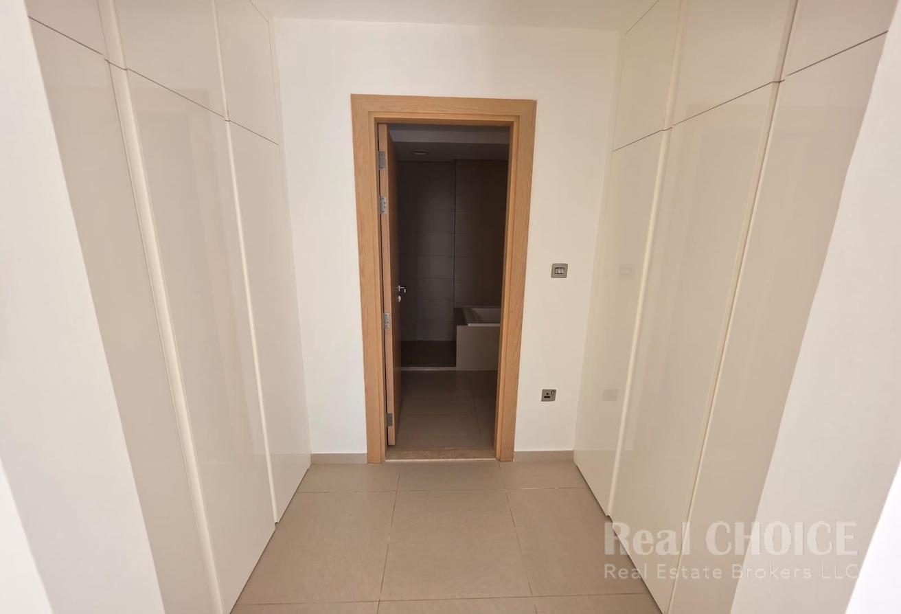 Spacious 4BR Villa |Prime Location | Ready To Move photo 21