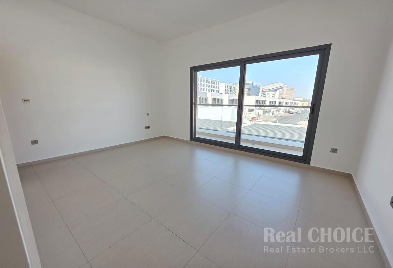 Spacious 4BR Villa |Prime Location | Ready To Move photo 25