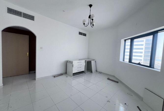 80698322 - Property Image 3