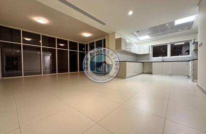 Apartment - 1 Bedroom - 2 Bathrooms for rent in Thanaya Building - Khalifa Park - Eastern Road - Abu Dhabi Apartment - 1 Bedroom - 2 Bathrooms for rent in Thanaya Building - Khalifa Park - Eastern Road - Abu Dhabi