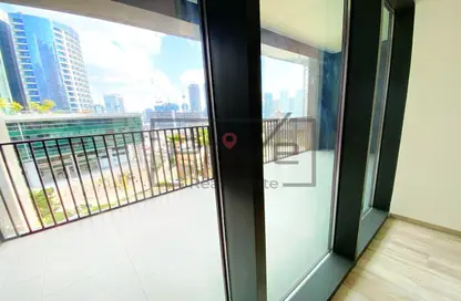 شقة - 1 حمام للايجار في أحد ريزيدنس - الخليج التجاري - دبي