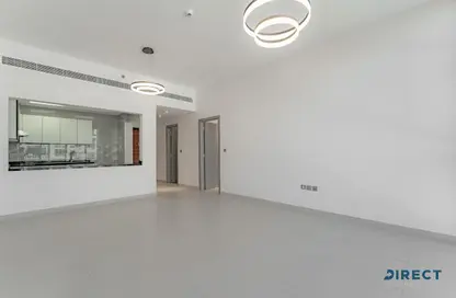 شقة - غرفة نوم - 2 حمامات للايجار في حديقة الوليد 2 - حديقة الوليد - الجداف - دبي