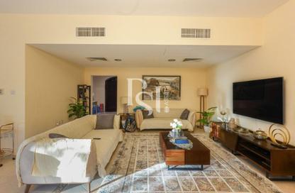 Villa - 5 - 6 for sale in Seashore - Rabdan - Abu Dhabi Villa - 5 - 6 for sale in Seashore - Rabdan - Abu Dhabi