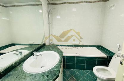 Apartment - 2 Bedrooms - 3 Bathrooms for rent in Sheikh Zayed Road - Dubai