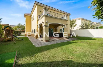 Villa - 3 Bedrooms - 4 Bathrooms for rent in District 7 - Jumeirah Park - Dubai