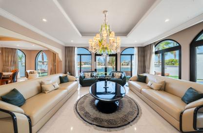Villa - 5 - 7 for sale in Garden Homes Frond P - Garden Homes - Palm Jumeirah - Dubai
