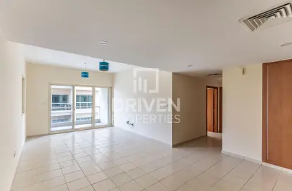 Apartment - 2 Bedrooms - 2 Bathrooms for sale in Al Thayyal 4 - Al Thayyal - Greens - Dubai