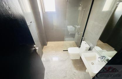 Apartment - 2 Bedrooms - 3 Bathrooms for rent in Muweileh Community - Muwaileh Commercial - Sharjah