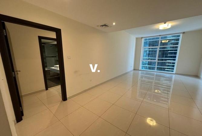 High Floor | Big Layout | 6 Cheques