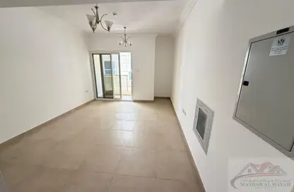Apartment - 1 Bedroom - 2 Bathrooms for rent in Muweileh Community - Muwaileh Commercial - Sharjah