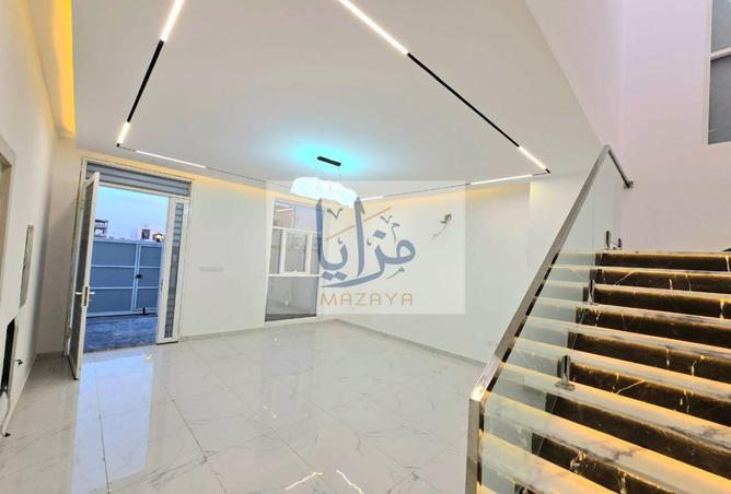 73854964 - Property Image 3