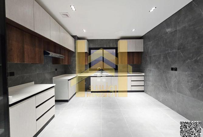 72719395 - Property Image 3