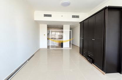 Apartment - 1 - 2 for rent in Lake City Tower - JLT Cluster D - Jumeirah Lake Towers - Dubai Apartment - 1 - 2 for rent in Lake City Tower - JLT Cluster D - Jumeirah Lake Towers - Dubai