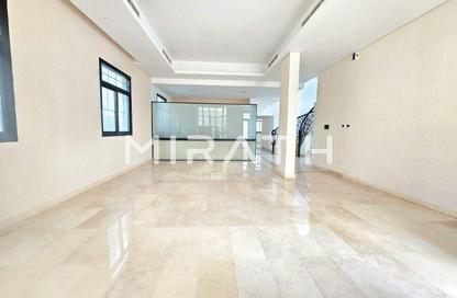 Villa - 5 Bedrooms - 5 Bathrooms for rent in Jumeirah 1 Villas - Jumeirah 1 - Jumeirah - Dubai