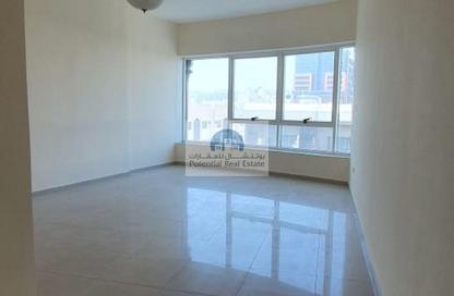 Apartment - 1 Bedroom - 2 Bathrooms for rent in Al Muraqqabat - Deira - Dubai