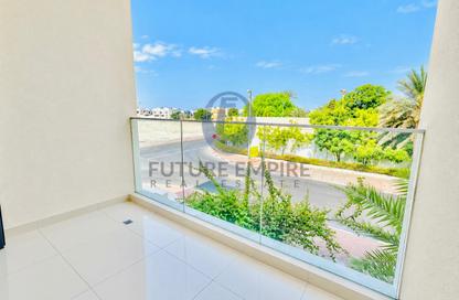 Villa - 4 - 5 for rent in Jumeirah 1 - Jumeirah - Dubai