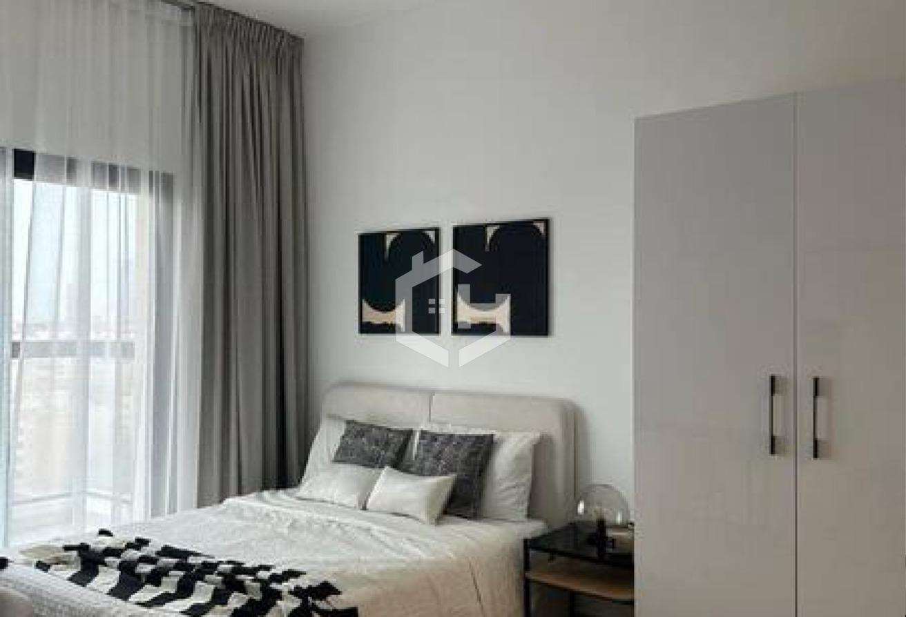 Near Metro | Furnished | Spacious | Prime Location photo 9