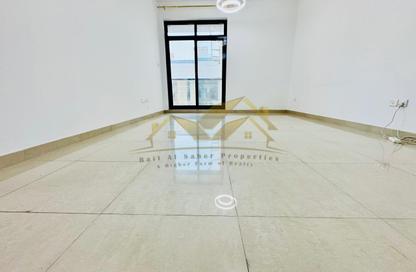 Apartment - 1 Bedroom - 2 Bathrooms for rent in Jumeirah Garden City - Al Satwa - Dubai