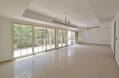 Villa - 4 Bedrooms - 4 Bathrooms for rent in Umm Suqeim 2 Villas - Umm Suqeim 2 - Umm Suqeim - Dubai