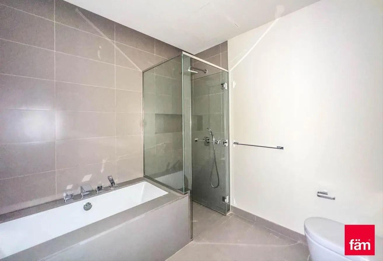 Huge 3 Bedrooms | Prime Location | Luxury photo 7