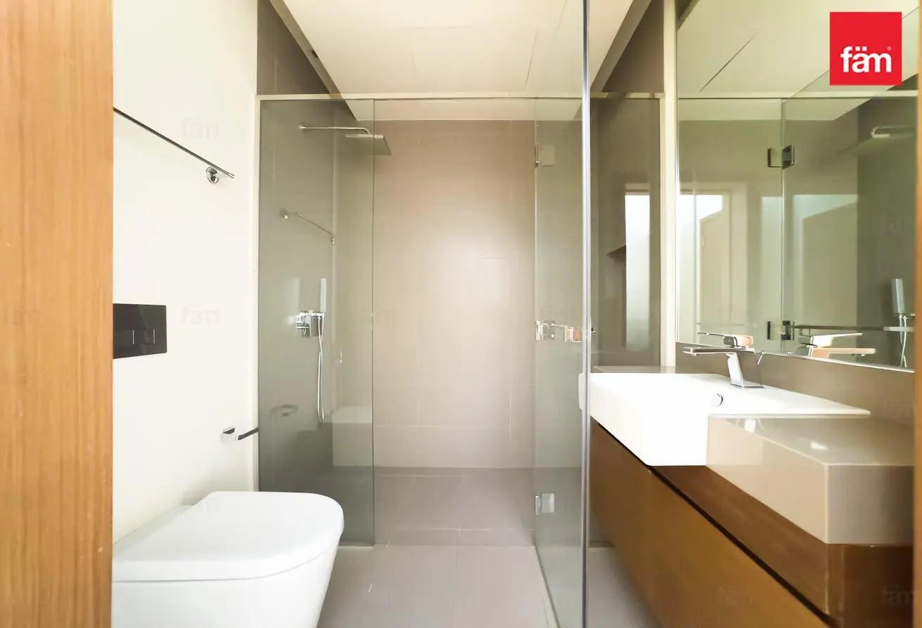 Huge 3 Bedrooms | Prime Location | Luxury photo 10