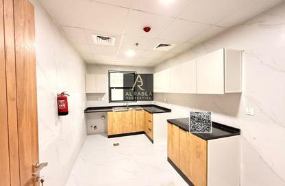 Apartment - 2 Bedrooms - 2 Bathrooms for rent in Gulfa Towers - Al Rashidiya 1 - Al Rashidiya - Ajman