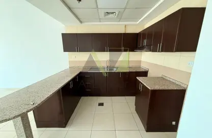 شقة - غرفة نوم - 2 حمامات للايجار في برج ربيعة - مجان - دبي لاند - دبي