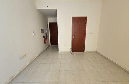 Apartment - Studio - 1 for rent in Fire Station Road - Muwaileh - Sharjah Apartment - Studio - 1 for rent in Fire Station Road - Muwaileh - Sharjah
