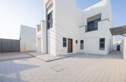 Villa - 4 - 6 for rent in Fay Alreeman - Al Shamkha - Abu Dhabi