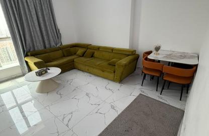 Apartment - 1 Bedroom - 2 Bathrooms for sale in Oasis Tower - Al Rashidiya 1 - Al Rashidiya - Ajman