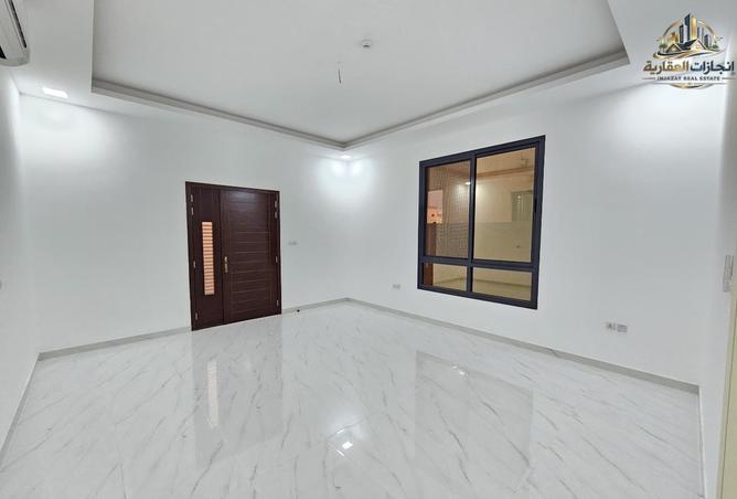 76867518 - Property Image 3