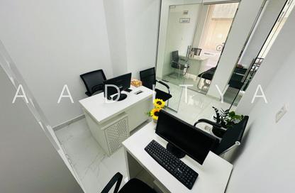 Office Space - Studio - 1 Bathroom for rent in Reem Residency - Al Karama - Dubai