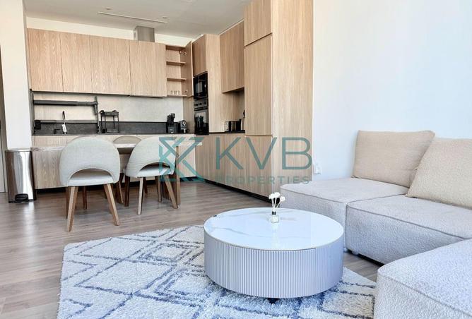 94025692 - Property Image 3