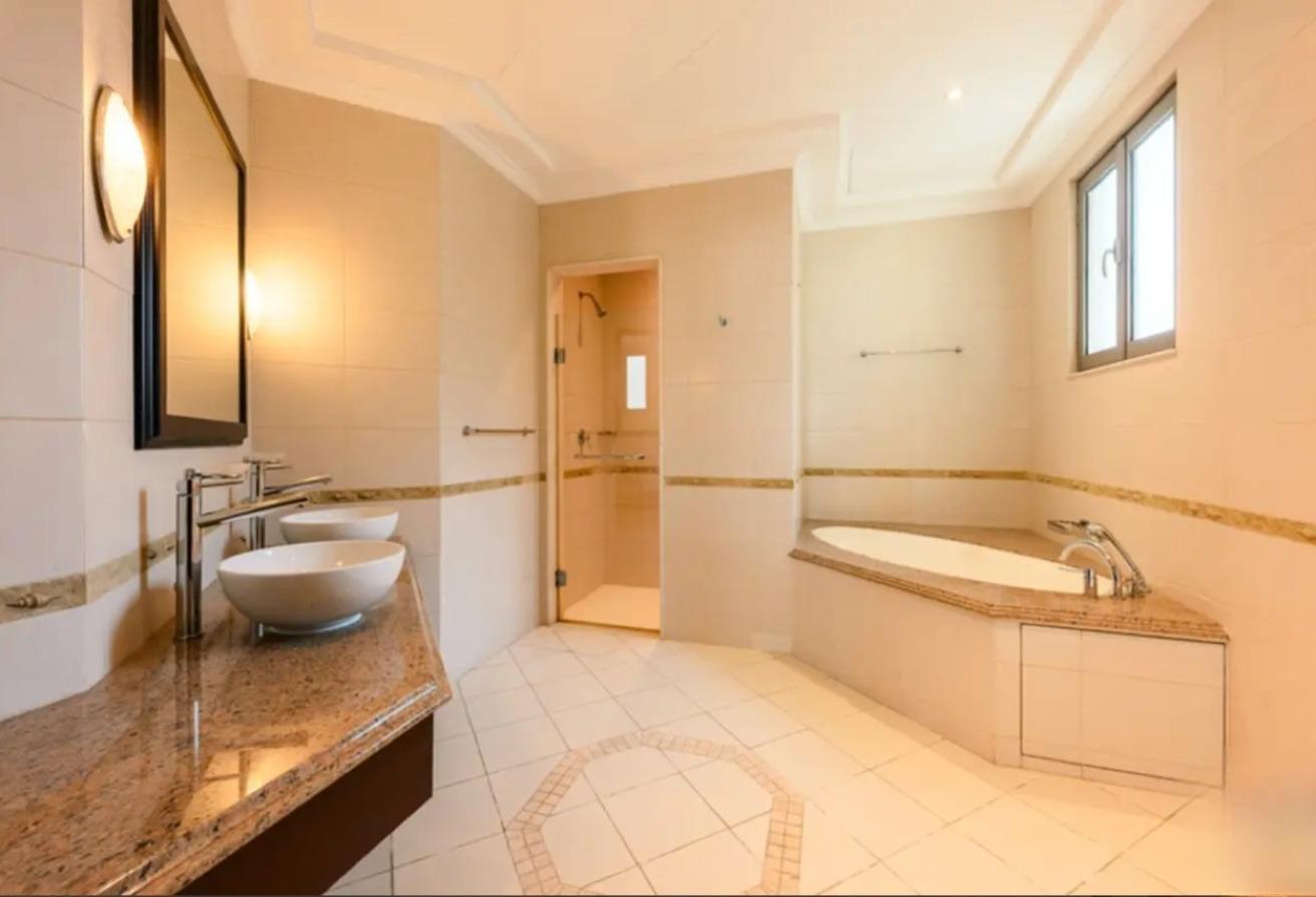 Spacious villa with Atlantis view & high privacy photo 11
