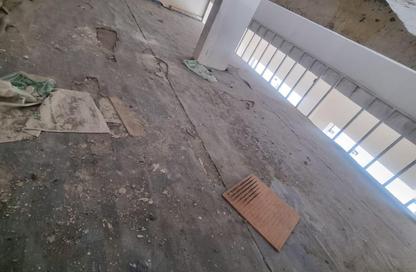 Shop - Studio - 1 Bathroom for rent in Abu Shagara building - Abu shagara - Sharjah