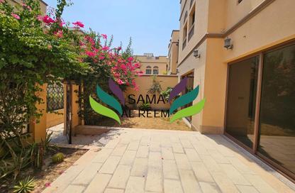 Villa - 4 - 4 for rent in Jumeirah 1 Villas - Jumeirah 1 - Jumeirah - Dubai