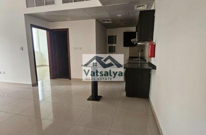Apartment - 1 Bedroom - 2 Bathrooms for rent in JS Tower - Dubai Sports City - Dubai