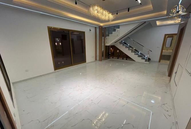 72722353 - Property Image 3