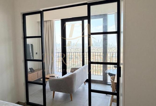 High Floor | Modern Studio | The Community JVT