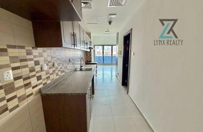 Apartment - Studio - 1 Bathroom for rent in Al Waleed 5 Building - Al Karama - Dubai
