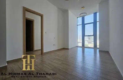 Apartment - 1 Bedroom - 2 Bathrooms for rent in Regina Tower - District 12 - Jumeirah Village Circle - Dubai