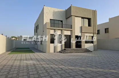 Villa - 5 Bedrooms - 7 Bathrooms for sale in Seih Al Uraibi - Ras Al Khaimah