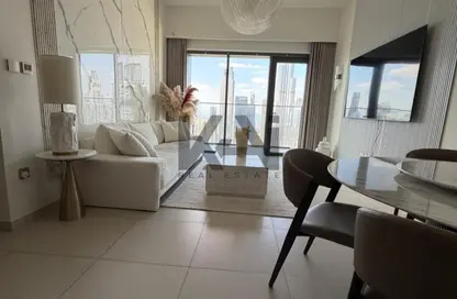 شقة - 2 غرف نوم - 2 حمامات للايجار في برج رويال - وسط مدينة دبي - دبي