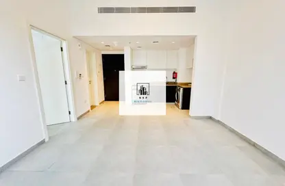 شقة - غرفة نوم - 2 حمامات للبيع في ذا لينك - إيست فييليدج - الجادة - الشارقة