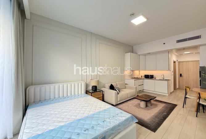 Newly Furnished | Ground Floor | 12 cheques photo 2