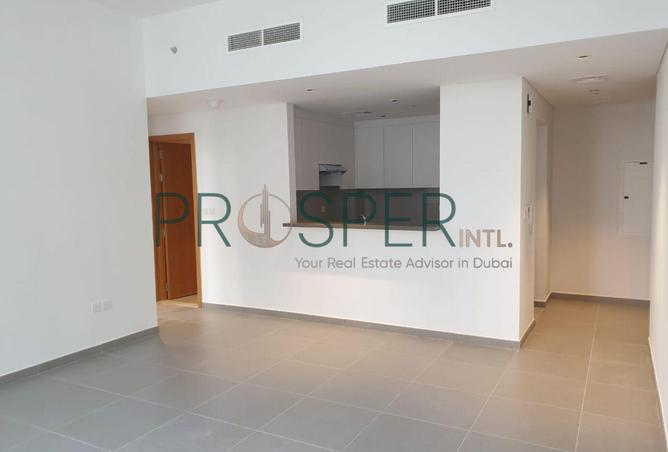 Spacious 2BR + Study | Community View