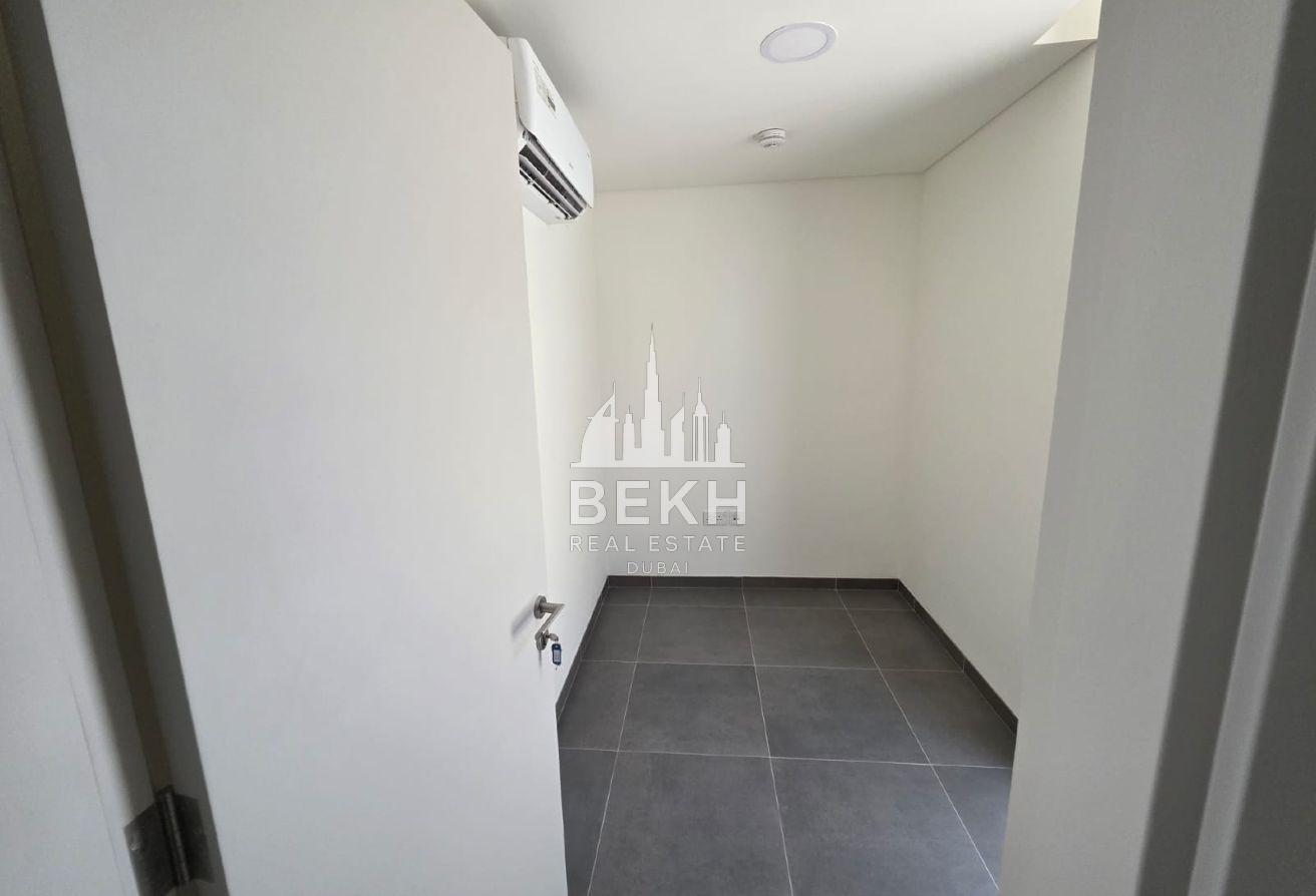 Luxury 5BR Villa | Huge Plot | Prime Location photo 25