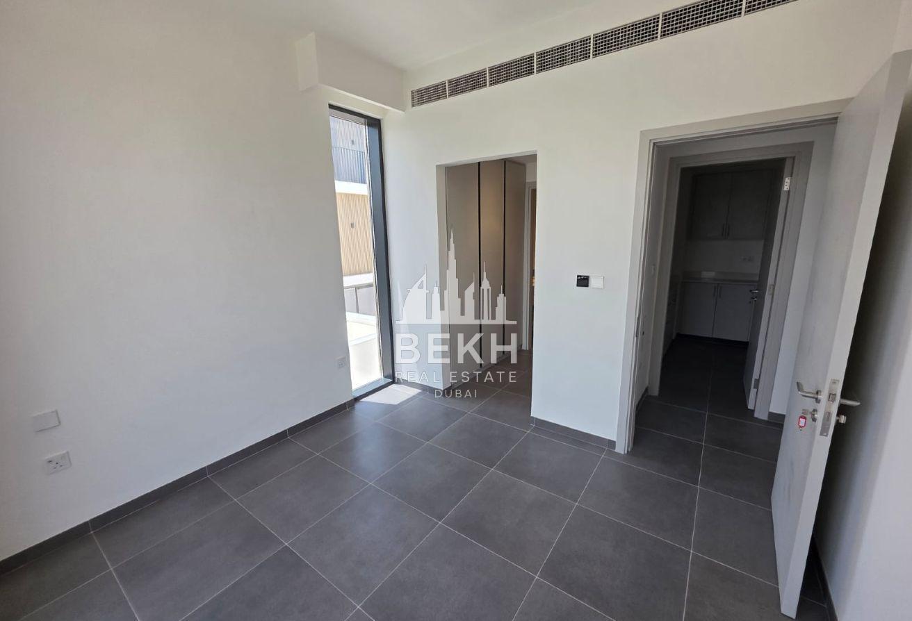Luxury 5BR Villa | Huge Plot | Prime Location photo 20