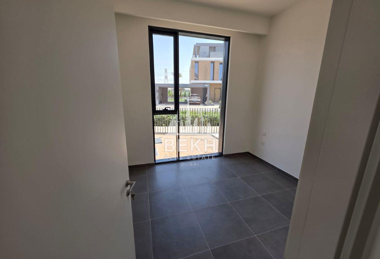 Luxury 5BR Villa | Huge Plot | Prime Location photo 22