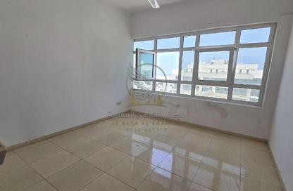 Apartment - 1 - 1 for rent in Al Qulaya'ah - Al Sharq - Sharjah